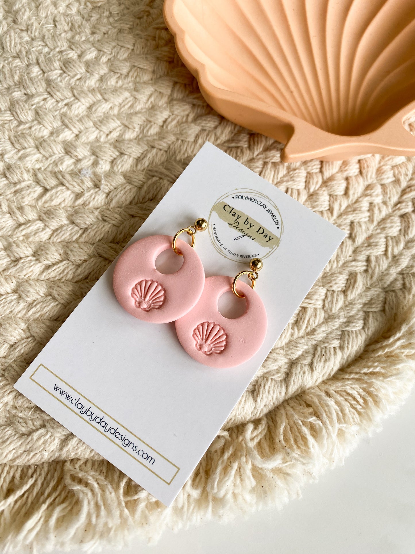 Shell Imprint Dangle Earring