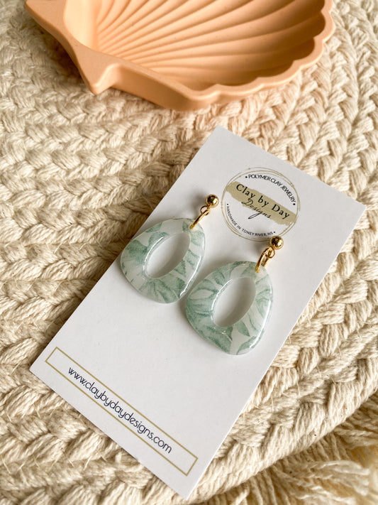 Tropical Palm Dangle