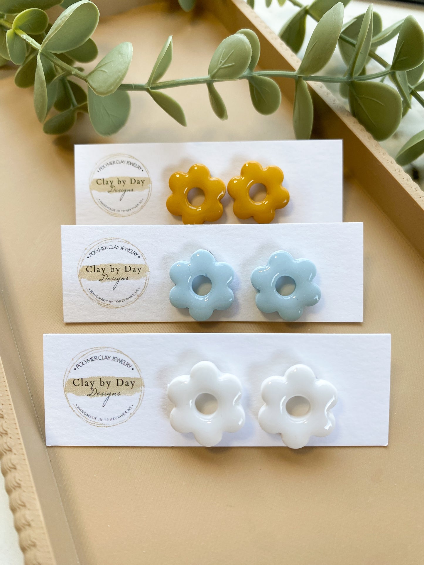 Daisy Stud Earrings