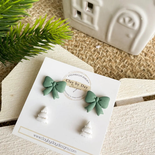 Green Bow & White Tree Stud Duo