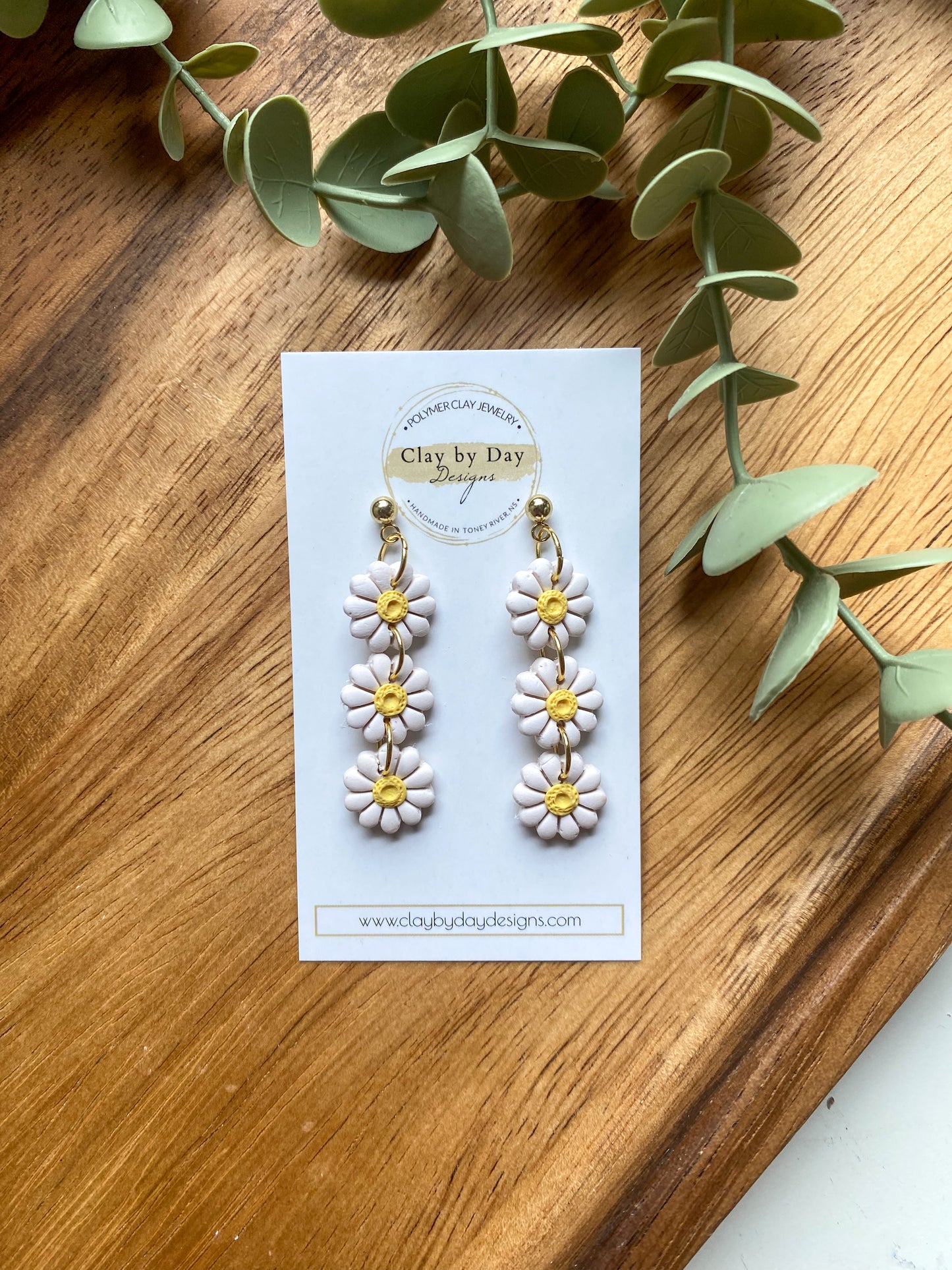 Daisy Dangle Trio