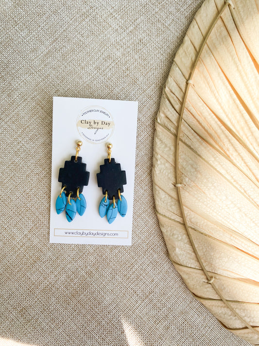 Carrie Dangle Earring