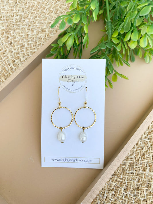 Pearl Dangle
