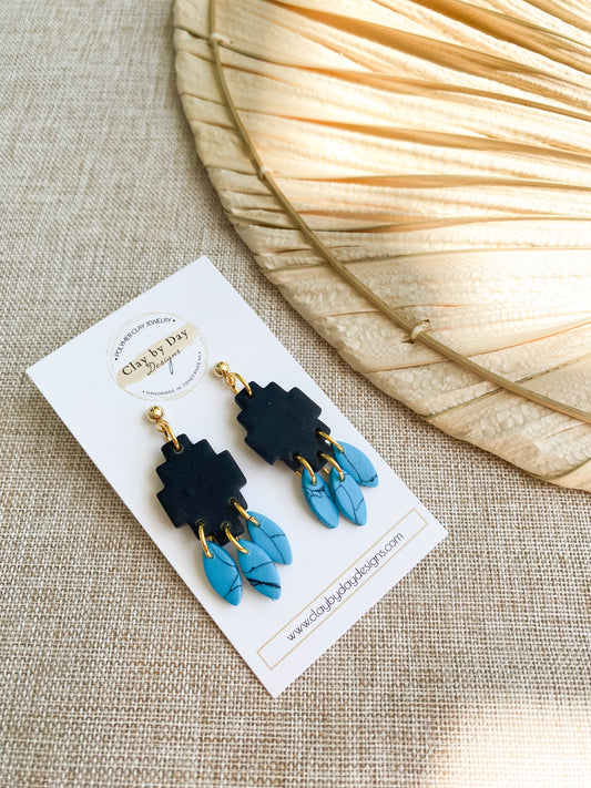 Carrie Dangle Earring