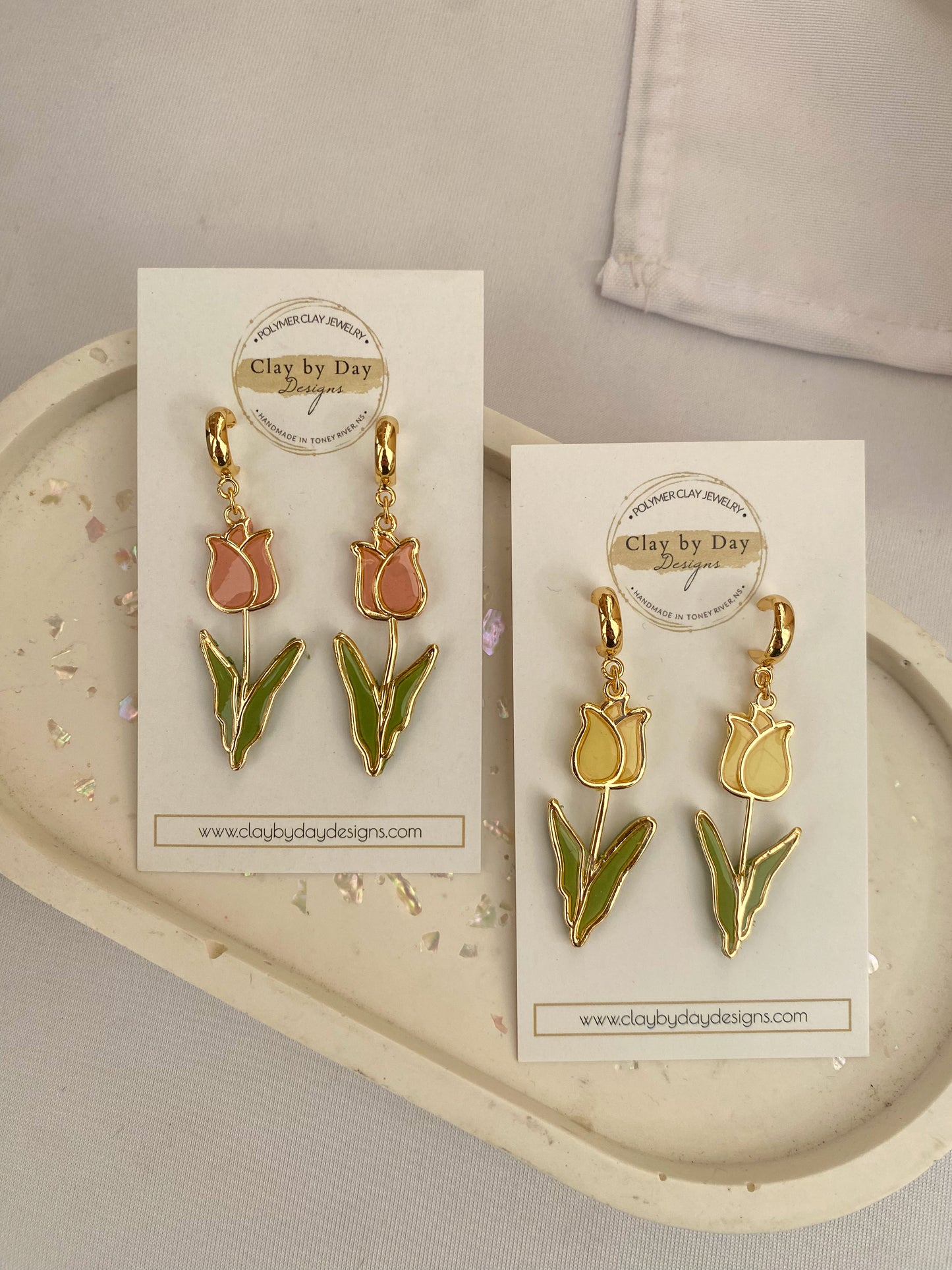 Tulip Dangle